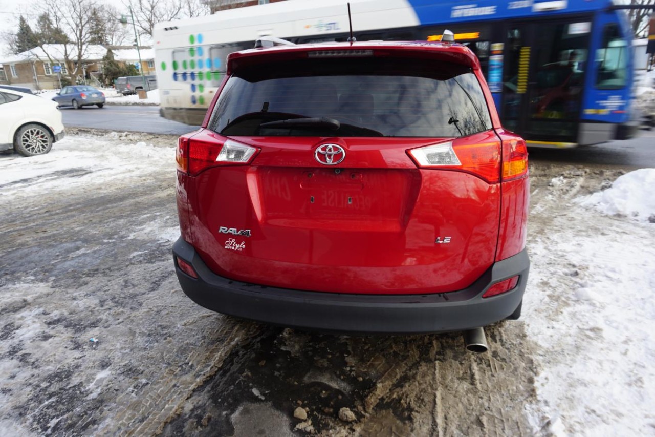 2015 Toyota RAV4 FWD LE TOUT ÉQUIPÉ Image principale